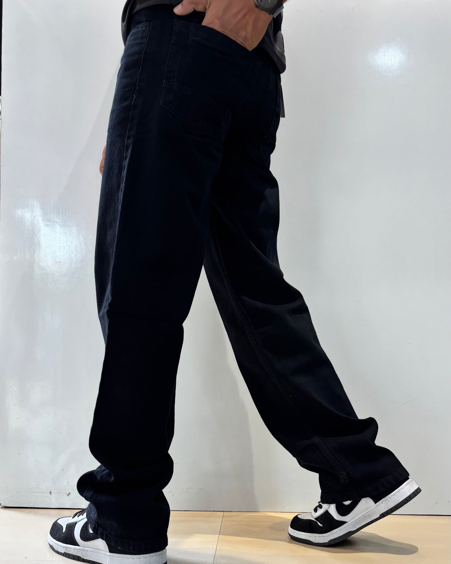 Men's Black Loose Fit Jeans