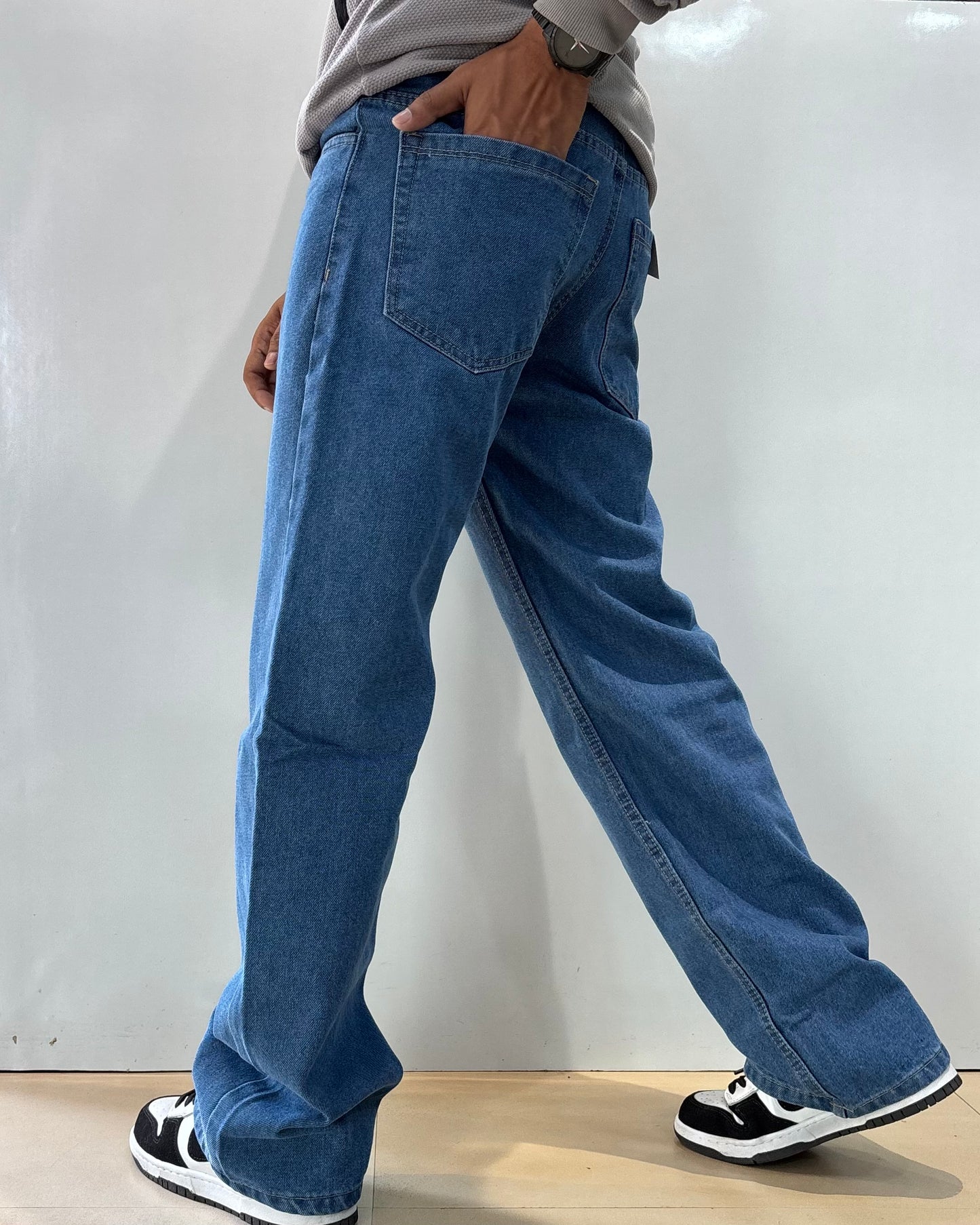 Men's Blue Loose Fit Jeans
