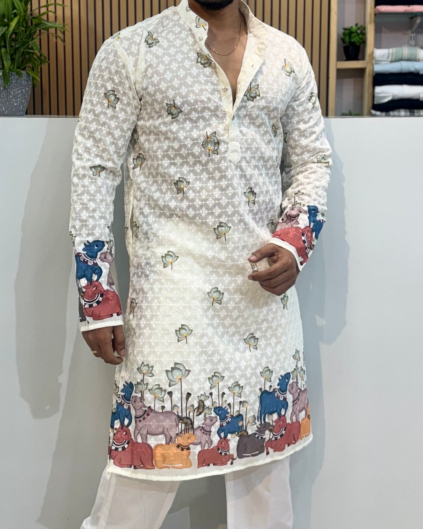 Pichwai Art Motif Cotton Kurta With Crochet & Digital Print