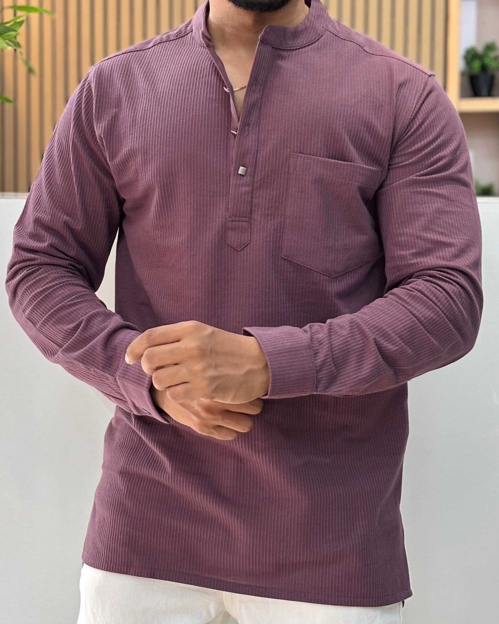 Men’s Mandarin Collar Textured Short Kurta