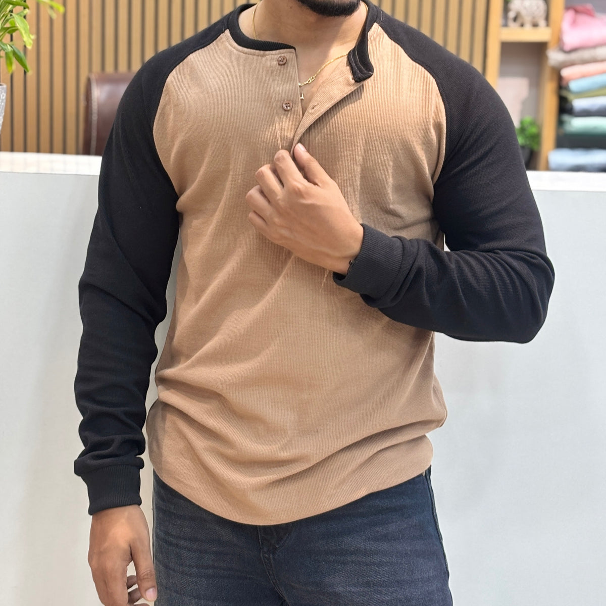Raglan Ribbed Henley T-Shirt - Camel Brown