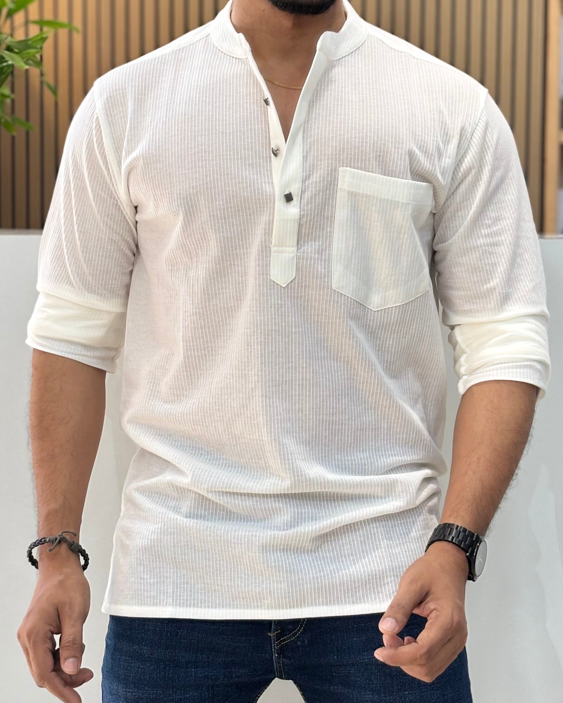 Men’s Mandarin Collar Textured Short Kurta