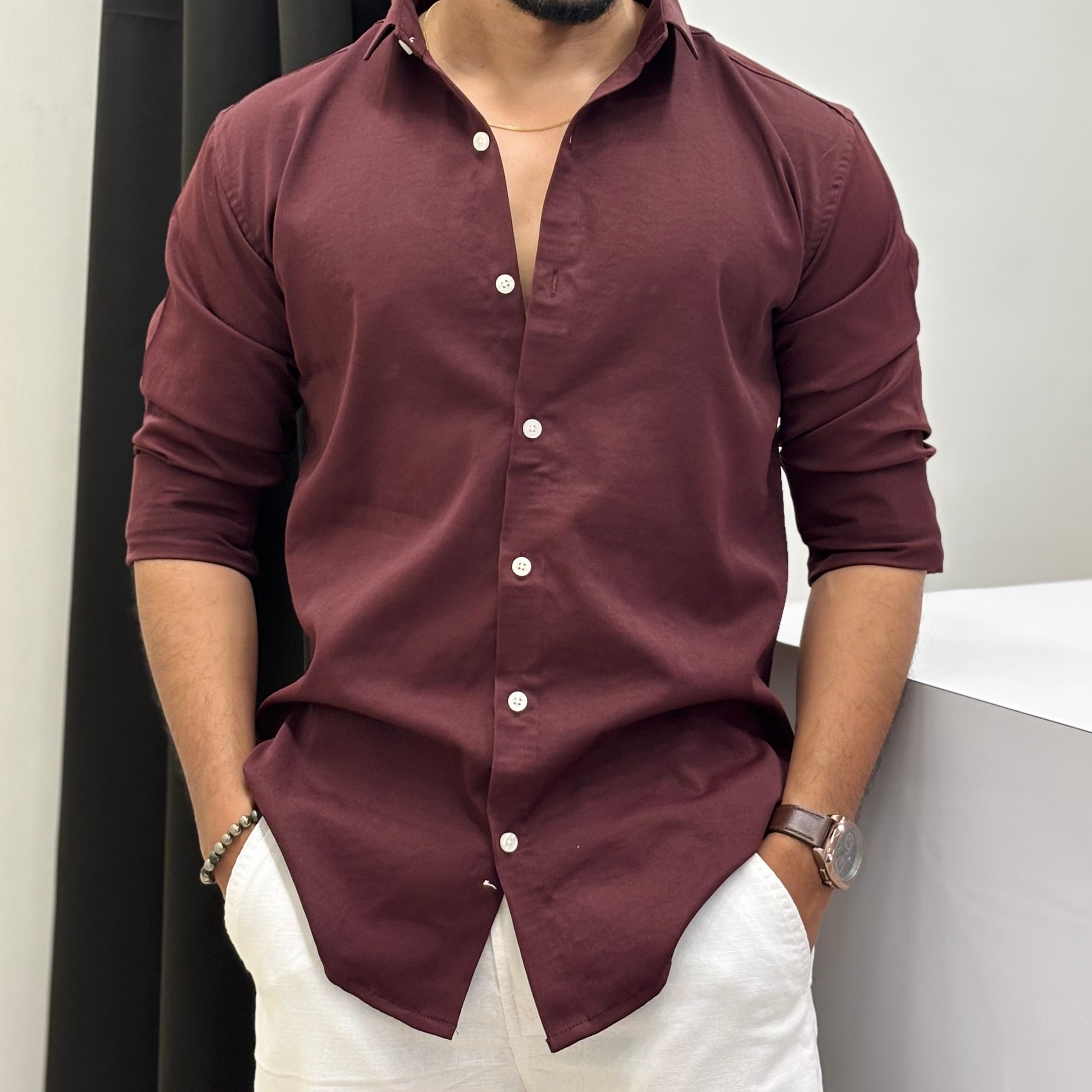 Men’s Casual Shirt with Soft Stretch Fabric
