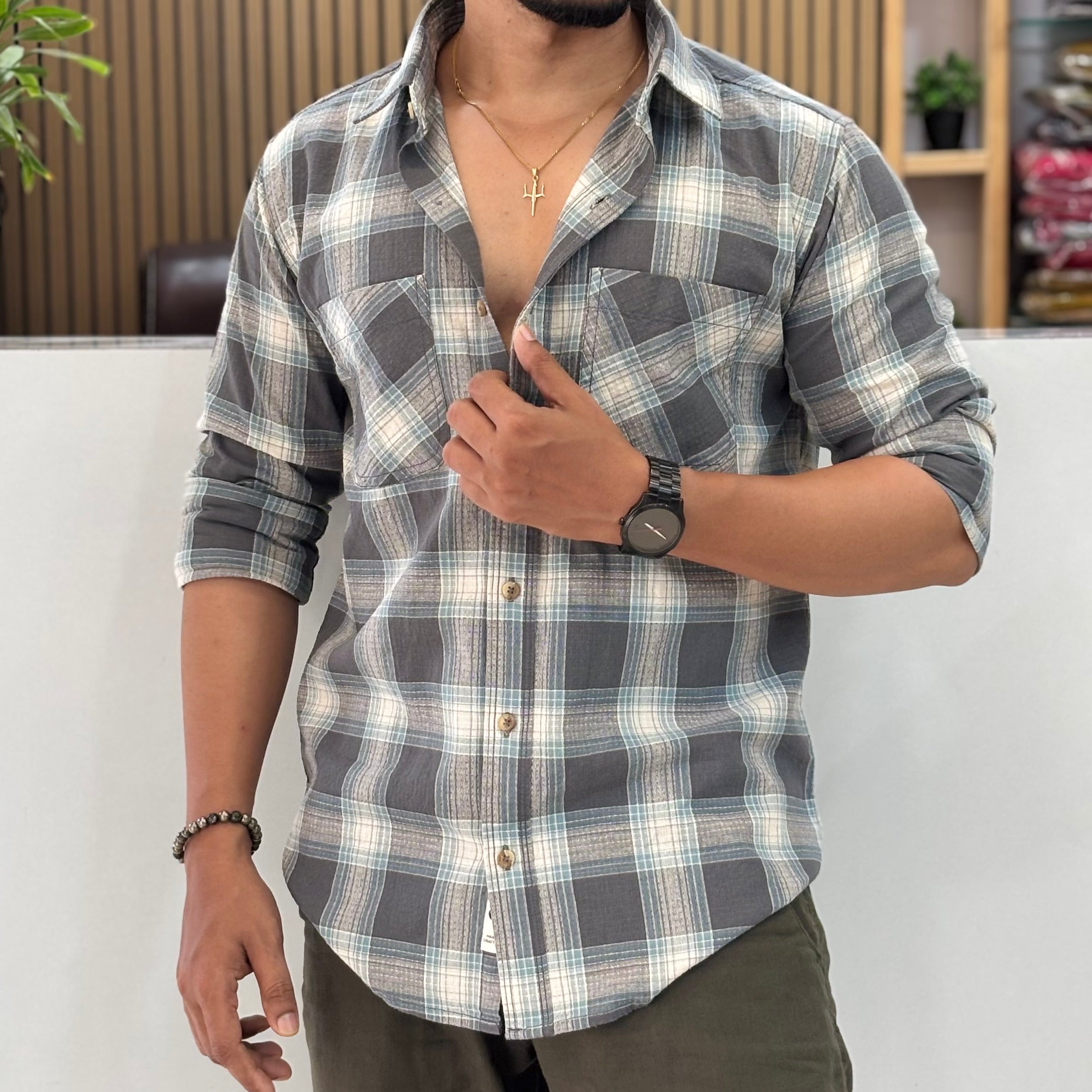 Mens Casual Checks Shirt