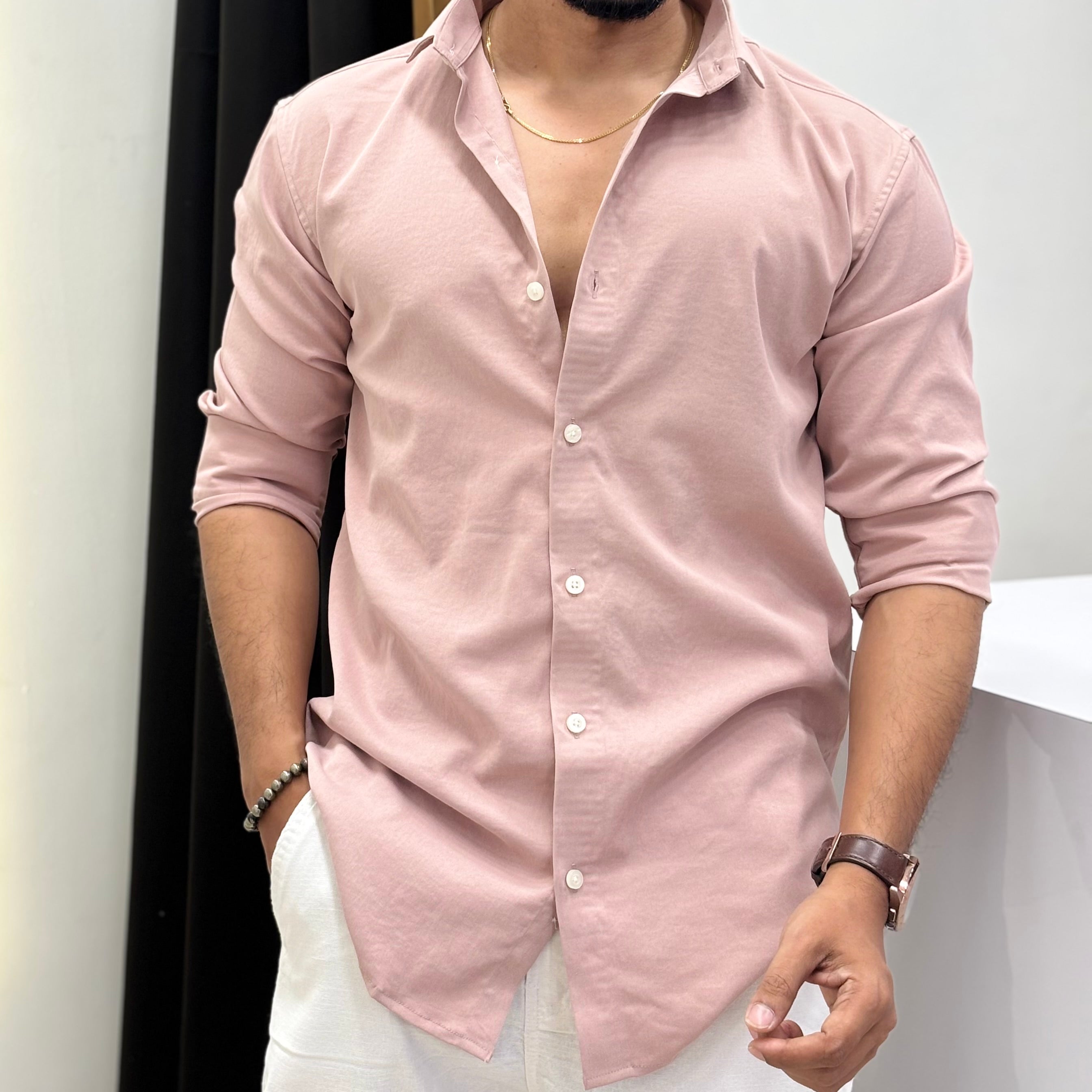 Men’s Casual Shirt with Soft Stretch Fabric